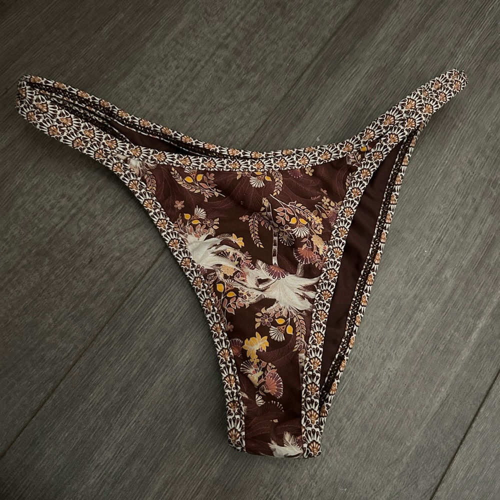 Bydee Prague Bottom in Palmera